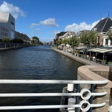 アパート Center 2 アルフェン・アーン・デン・レイン