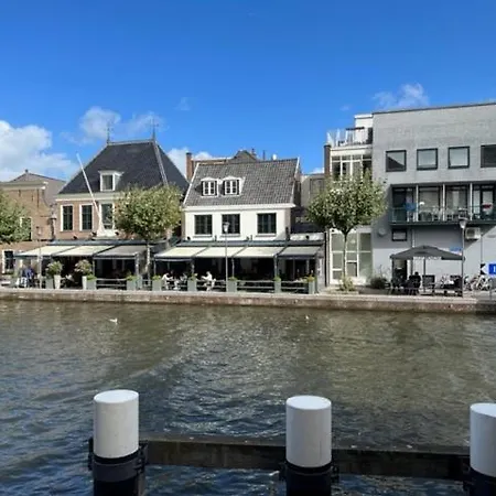 Center 2 * Alphen aan den Rijn