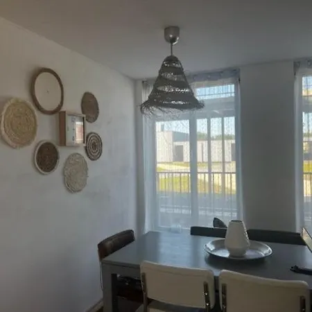 Center 2 アルフェン・アーン・デン・レイン