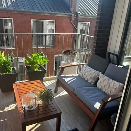 Center 2 Apartment